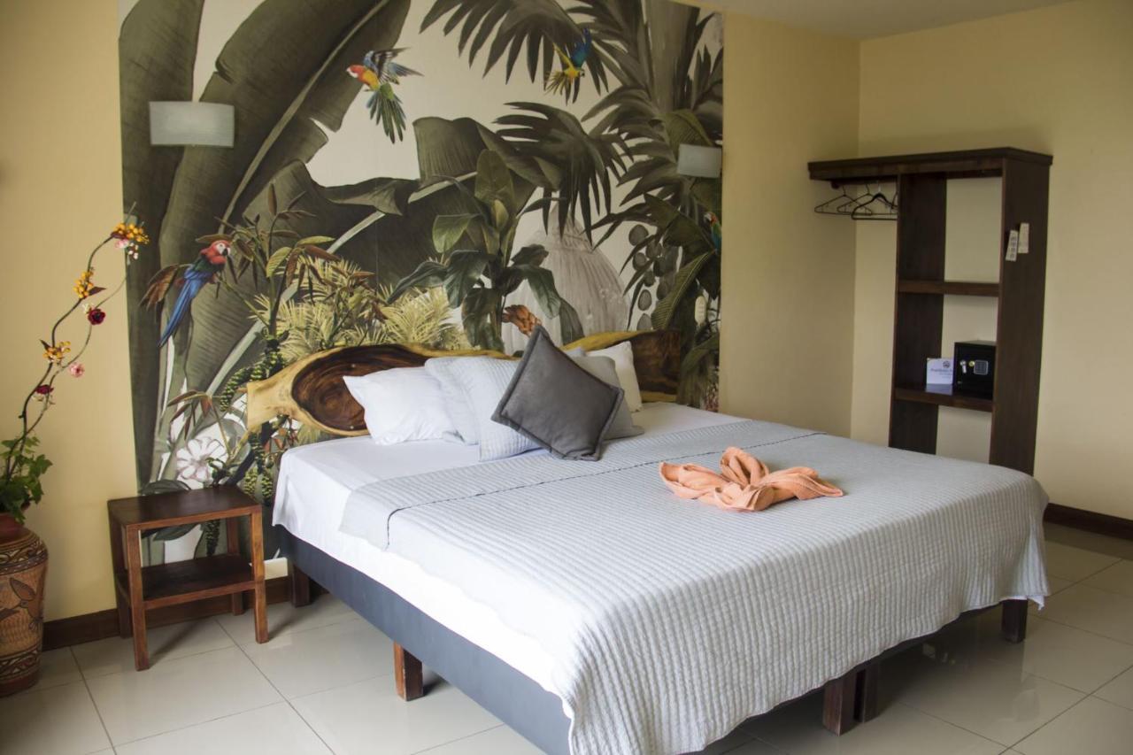 מונטזומה Sunshine Sanctuary Boutique Jungle Lodge מראה חיצוני תמונה