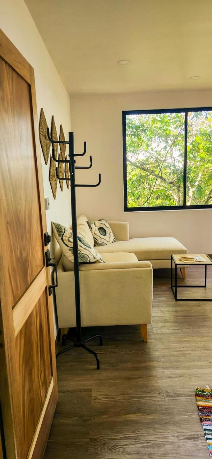 מונטזומה Sunshine Sanctuary Boutique Jungle Lodge מראה חיצוני תמונה