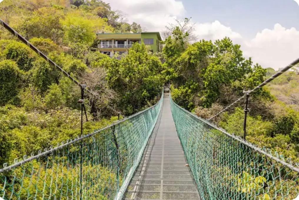 מונטזומה Sunshine Sanctuary Boutique Jungle Lodge מראה חיצוני תמונה